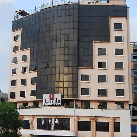 Hotel Lords Plaza Súrat Exteriér fotografie